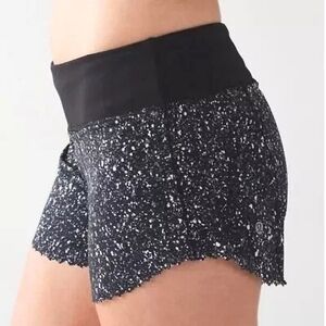 Lululemon Speed Up Lined Shorts - Light Black Splatter Speckled